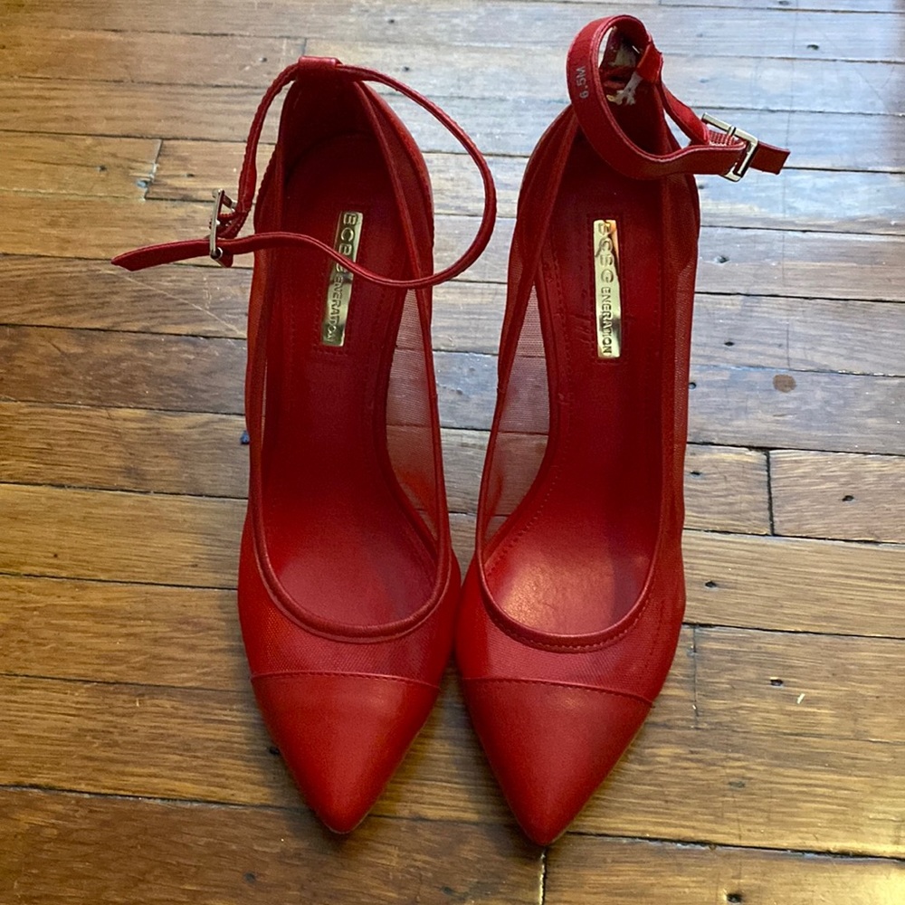 BCBG heels